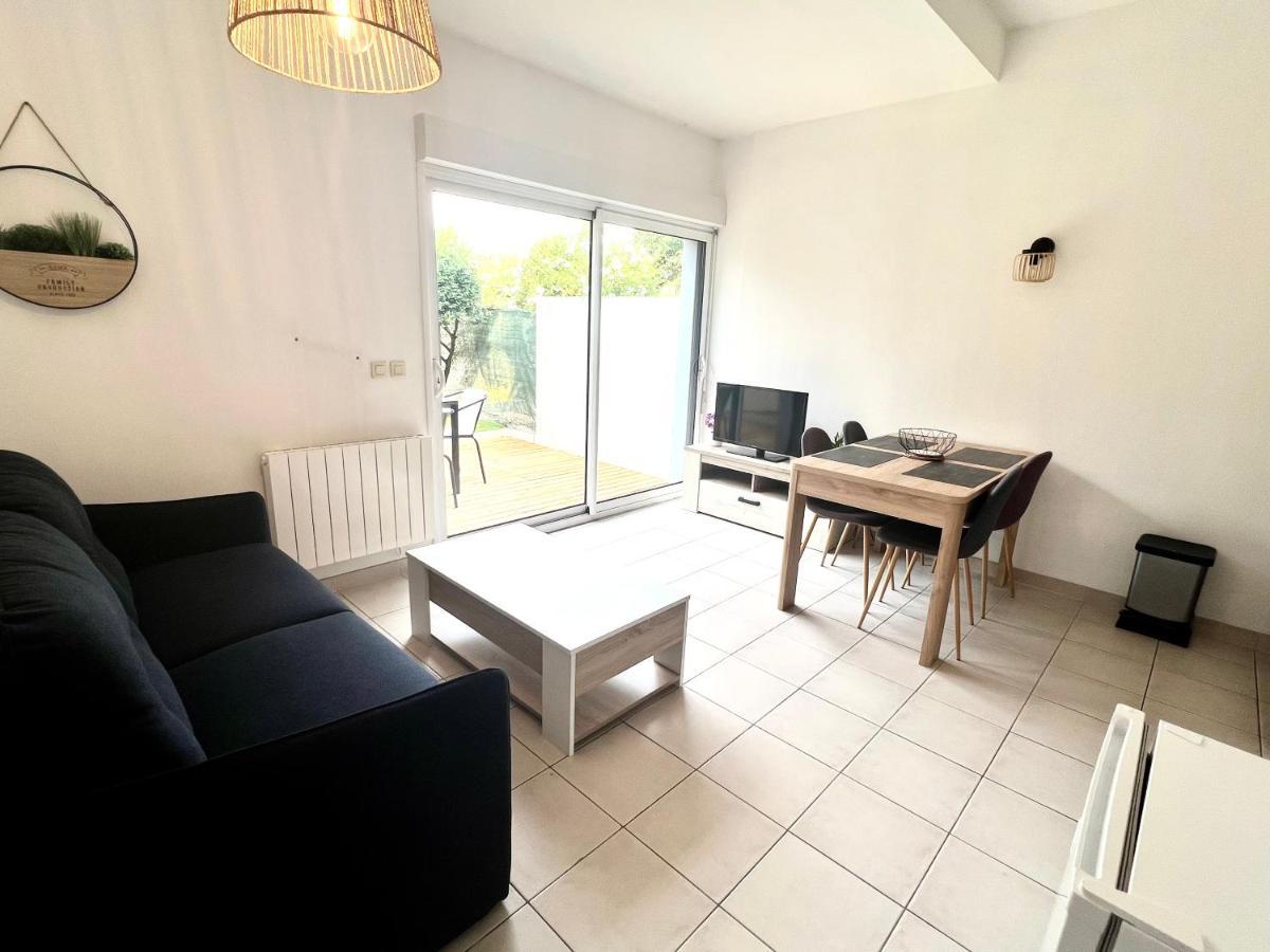 Lrx-0049 - Appartement Avec Exterieur Aytré Exterior foto